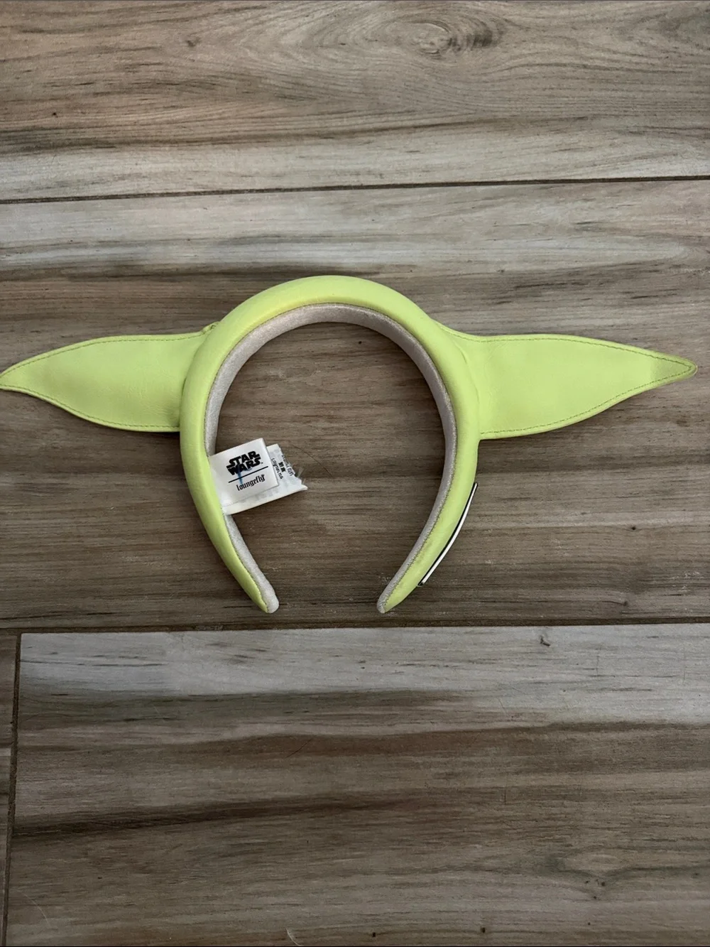 Star Wars Disney X Loungefly neon Green leather Yoda Ear Headband